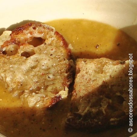 Sopa de Abóbora com ‘Croûtons’ de Queijo
