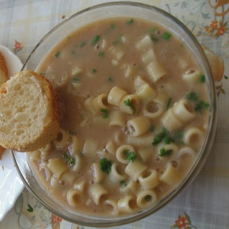 Sopa de Feijão com Macarrão