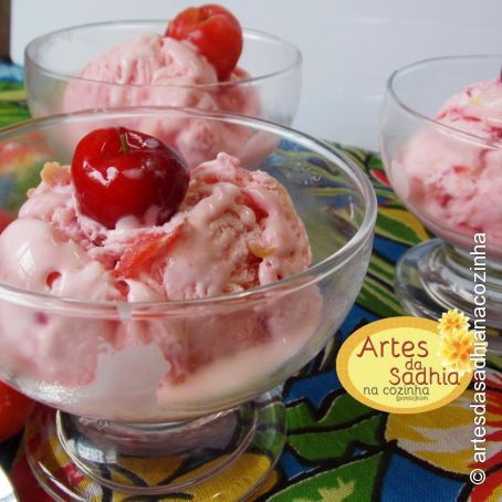 Sorvete de massa de acerola