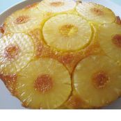 Torta de Abacaxi Caramelizada