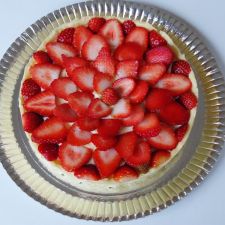 Torta rapida de morango e cream cheese