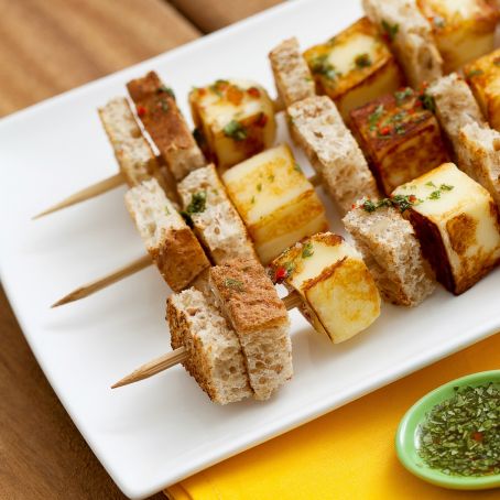 Aperitivo brasileiro de queijo coalho Wickbold