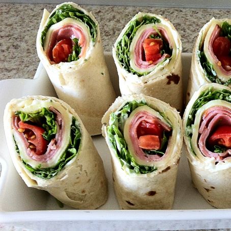 Wraps de Omelete com Requeijão e Espinafres