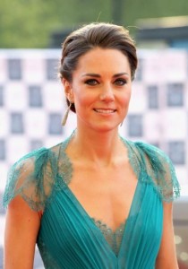 O vestido de KATE MIDDLETON que o mundo todo quer ter!